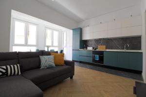 A kitchen or kitchenette at Encanto en el centro de Alicante
