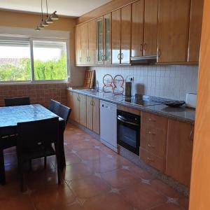 Kuchyňa alebo kuchynka v ubytovaní Chalet Benidorm