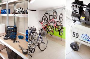 duas fotos de uma loja de bicicletas com bicicletas na parede em Hotel Baia Bianca em Diano Marina