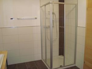 A bathroom at Haus Alexander