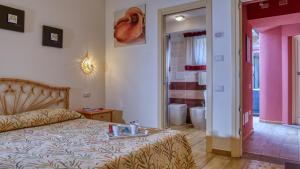 Voodi või voodid majutusasutuse Smart Suite & Apartments toas