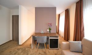 Posezení v ubytování HoHa Boutique Hotel + 26 fotografií