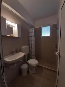 Koupelna v ubytování Aktaion Hotel