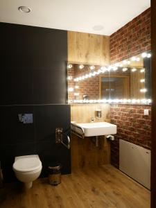 Afbeelding uit fotogalerij van PRZYSTANEK ROSZKÓW -NOCLEGI i RESTAURACJA in Roszków