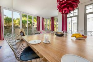 Ein Sitzbereich in der Unterkunft Villa Theres Dolphin