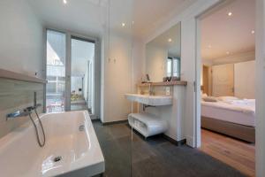 Ein Badezimmer in der Unterkunft Villa Theres Dolphin