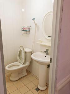 A bathroom at Chia Yun Homestay