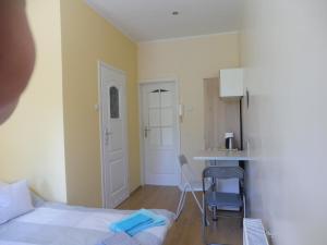Postel nebo postele na pokoji v ubytování Alek-Gdynia Realizujemy bon turystyczny