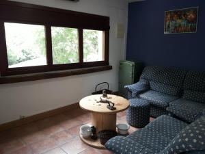 Posezení v ubytování Albergue Casa Txakainlo