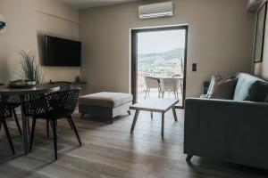 TV a/nebo společenská místnost v ubytování Sivota luxury collection