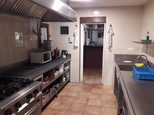 Kuchyň nebo kuchyňský kout v ubytování Albergue Casa Txakainlo
