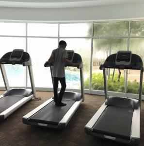 Fitness centrum a/nebo fitness zařízení v ubytování LA 1 Homestay Putrajaya Dwiputra