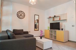 Μια τηλεόραση ή/και κέντρο ψυχαγωγίας στο Fanta Sea Apartament Spa n Pool Beach resort