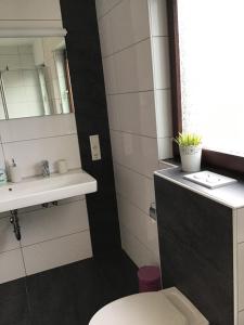 Ένα μπάνιο στο Haus Dünenblick (OG) +15 φωτογραφίες