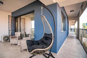 Фотография из галереи Blue Boutique Magic View of the Sea Apartments в Мамае