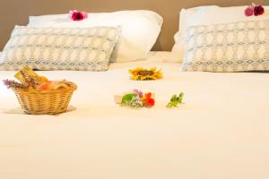 Hôtel Le Troubadour à Rocamadour客房内的一张或多张床位