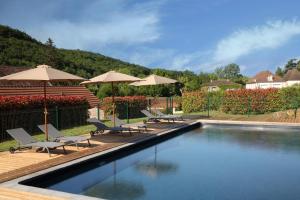 Der Swimmingpool an oder in der Nähe von Comtesse de Dordogne