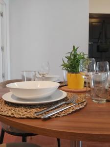 Napoje w obiekcie Benamara Gardens, Apartment with Pool, 100m from Beach near Marbella & Estepona