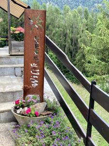 Κήπος έξω από το Chalet Ariane