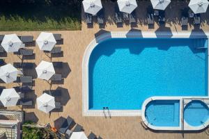 The swimming pool at or close to Zoi Apartments