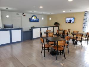 Days Inn by Wyndham Cape Carteret