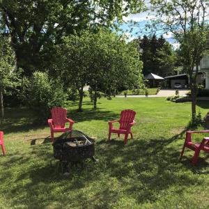 Gallery image of La Maison du Village, spa in Shawinigan +28 photos