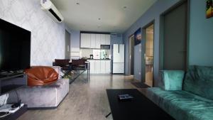 Gallery image of Many Holiday The Base Condo in Pattaya Central