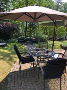Zahrada ubytování Cedar Cottage Veluwe