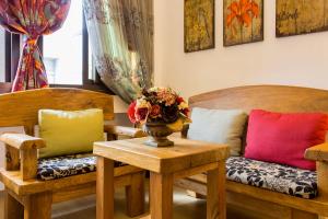 A seating area at Hometown B&B