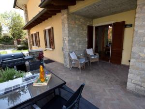 Balkón alebo terasa v ubytovaní Apartment in Franciacorta near Lake Iseo