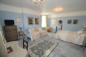 Gallery image of Substantial 6 bed House in Christchurch Dorset in Christchurch