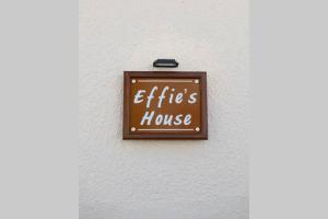 Сертификат, награда, вывеска или другой документ, выставленный в Effies House