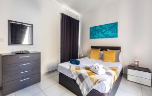 Gallery image of Z4 - SEAFRONT apartment in St. Paul's Bay