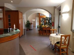 Foto Astis asuva majutusasutuse Hotel Cavour galeriist