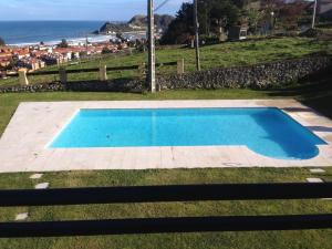 Bazén v ubytování Hotel Villadesella nebo v jeho okolí