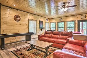 Modern Gatlinburg Cabin with Hot Tub, Game Room