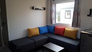 Gallery image of Chalet Park Zeeberm CommV in Oostduinkerke +15 photos