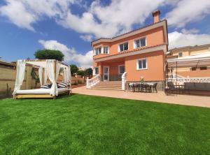 La Atalaya, Benalmádena – Updated 2022 Prices