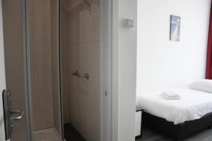 
A bathroom at Hotel Benno
