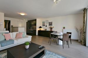 Kuhinja ili čajna kuhinja u objektu Lichtrijk appartement Oostende
