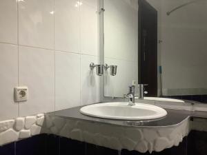 Ένα μπάνιο στο Luxury Apartment 2 rooms