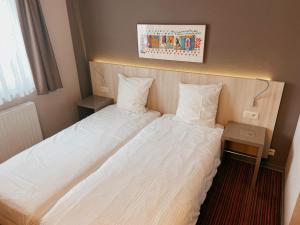 Gallery image of Hotel les100ciels in Saint-Hubert