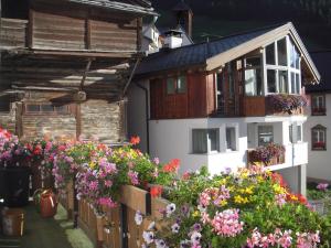 Puutarhaa majoituspaikan LARET private Boutique Hotel - Adults only ulkopuolella