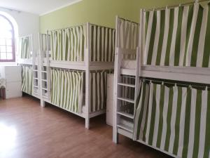 Posteľ alebo postele v izbe v ubytovaní Lorf Hostel&Coffee