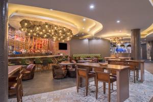 Posezení v ubytování Hotel Indigo Frisco by IHG