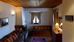 Gallery image of Hotel Xenion tou Georgiou Merantza in Pramanta