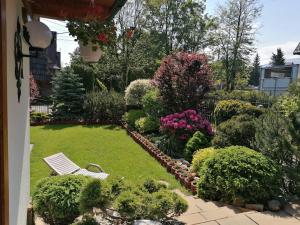 Vonkajšia záhrada v ubytovaní Domek Deluxe Resort Willa Adrian