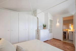 A kitchen or kitchenette at Acroyali Beach House