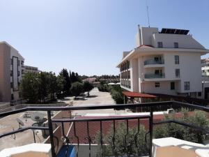 The building in which az apartmanhoteleket is located