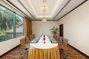 Uma área de estar em Sedona Hotel Yangon